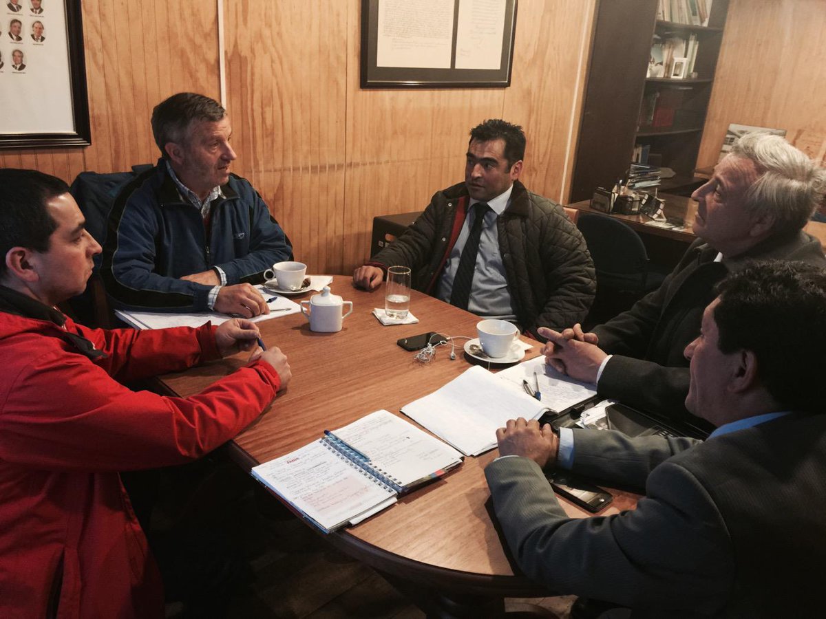 Hoy junto a concejales y el senador Antonio <a href="/Antoniohorvath/">Antonio Horvath</a> varios temas de la Isla