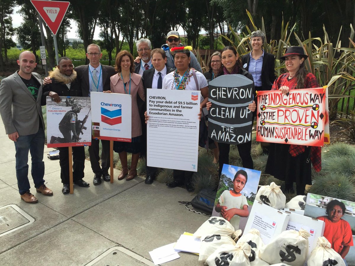amazonwatch's tweet photo. .@Chevron Shareholder Meeting Again Dominated by Ecuador Disaster http://t.co/8LQTX3gVZP http://t.co/Z9cHBsfnRM