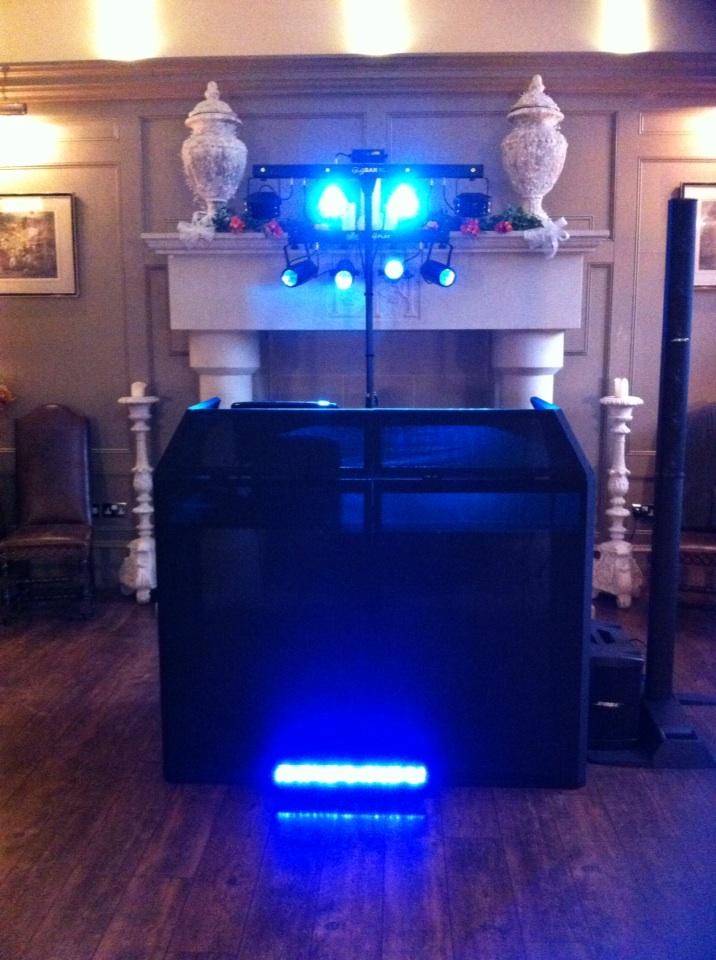 djmarkyoung's tweet photo. Enjoyed a return visit to Ellingham Hall for Sarah &amp; Graham's wedding. Black set up. http://t.co/vrt7EMWS22