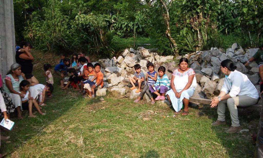 morahmar's tweet photo. Seguimos nuestro recorrido para que mas familias conozcan nuestras propuestas. @gerislas @EquipoDePrimera http://t.co/FpmndGueBZ