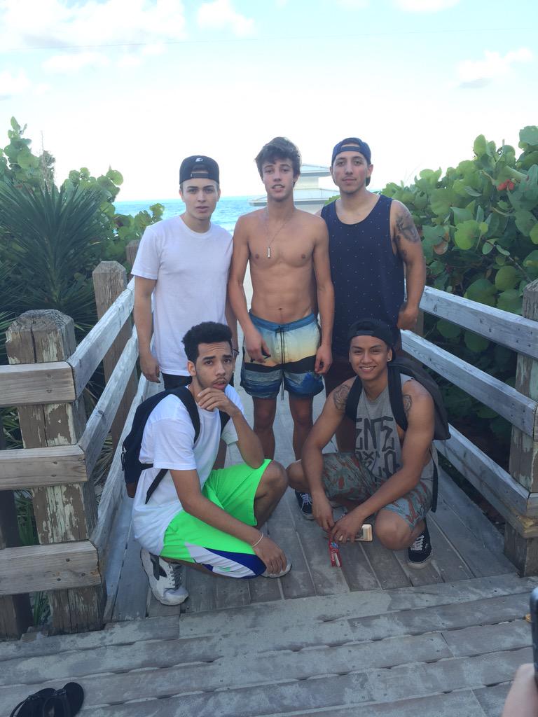 Worth_The_CHASE's tweet photo. SQUAAAAAAA *fetty wap voice* http://t.co/xMmopb8JEO