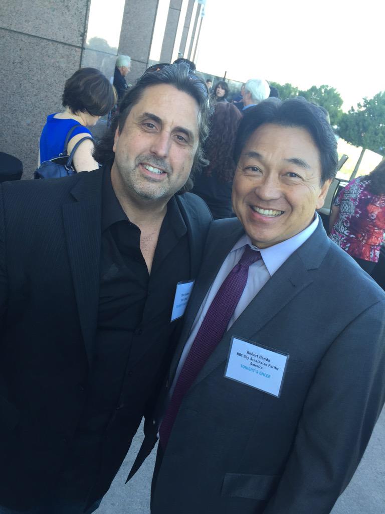 RHandaNBC's tweet image. #W #ChrisJackson of #KFOX at #Downtown Streets Team fundraiser in #SJ