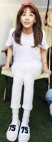 gel2411's tweet image. How can she look so young and cute ALL THE TIME??!! #sodamunfair #justicefortheyouth #justiceforwomen 😭😭😭