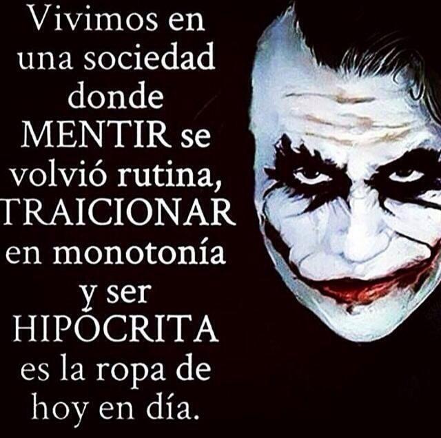 jlalmanzar022's tweet photo. "@WL_Liriano: #HablePresidente http://t.co/mcVw0u1Mlp"  wow..así mismo vive esta sociedad global..Ufff