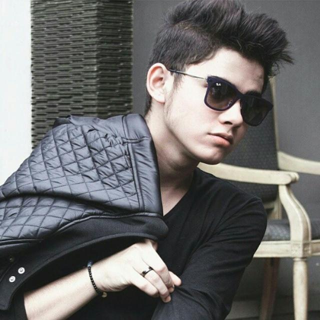 alysyarief_ID's tweet photo. Pangeran alicious http://t.co/PTWWLPDM6Z