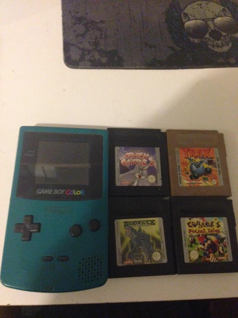 SendMeHelp's tweet image. 