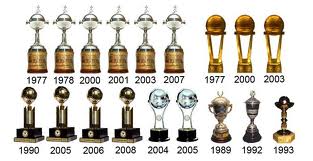 ELMUNDOBOSTERO's tweet photo. Dejo esto por aca. Es para vos Gallina puta la puta que te Pario. http://t.co/mN8ZSXjO70