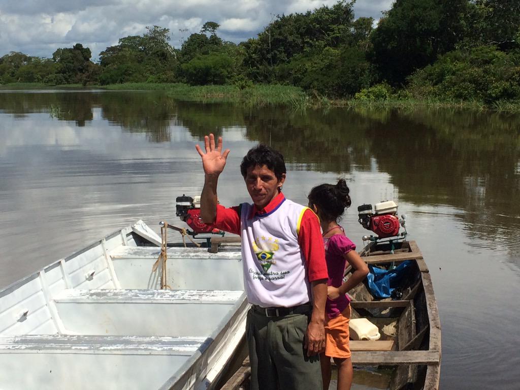 ryanmustered's tweet photo. Henrique was serving a notorious Colombian drug lord. Now he's serving King Jesus with his family. :)  #transformed! http://t.co/74sf2zyqh8