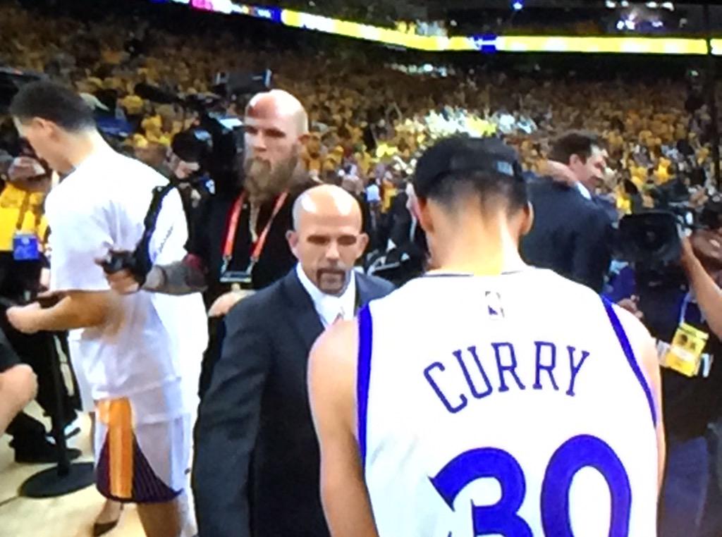 Morgan_Dancer's tweet photo. 😂😂😂😂 RT @tone_harvey: Now we know how @ChrisKaman spends his off-season #camera6 http://t.co/cDh4fo8iAQ