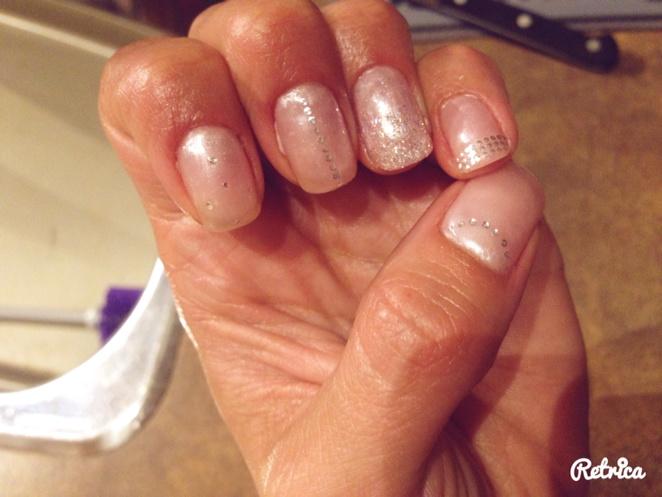 roturner28's tweet photo. My new nails #nailart #beautymom #roesthetics #mysolbeat http://t.co/AqWBM9ux1c