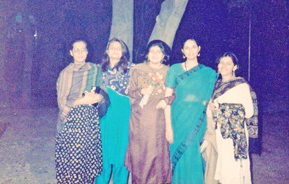 SaveraNadeem1's tweet photo. Good Old Days.. #college http://t.co/nCVlTMBAQT
