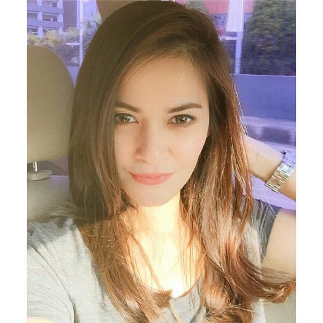 SocmedBeauty's tweet photo. @cuttary - Pagi-pagi anter anak ke sekolah duluuu ... #happymonday http://t.co/XUvducUzvX