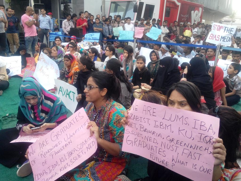 Dannrasheed's tweet photo. Our talent will brain drain & move abroad.
Let us work, unfreze our accunt.
#Axact #axactwillrise #StandUpForAxact http://t.co/DoCoxB6NHZ