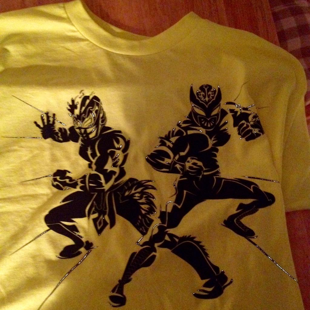 BenPenate's tweet photo. Watching #SmackDown w/ my new #LuchaDragons shirt @KalistoWWE @SinCaraWWE #LuchaLucha #BestInWWE #NeedMoreShirts http://t.co/H03bhH442H