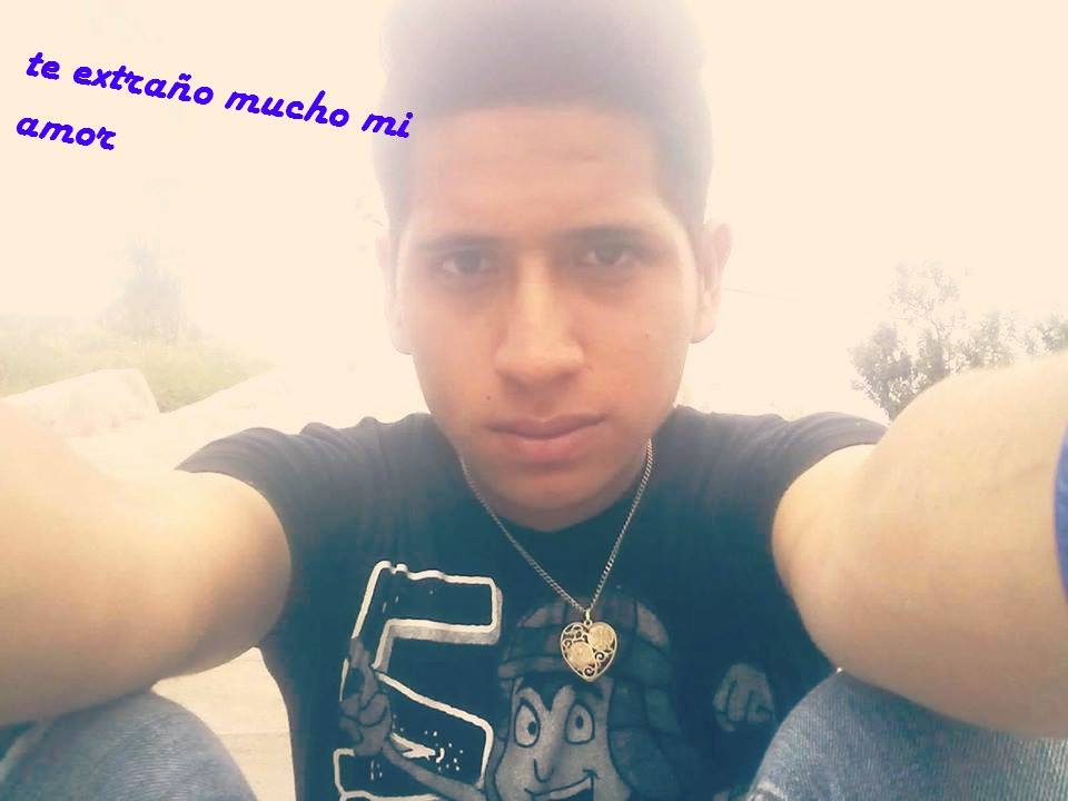 AlissonGuisel's tweet image. Hoy solo puedo decir
TE AMO MI AMOR... TE AMO
has llenado de alegría mi vida
has inundado de amor mi corazón