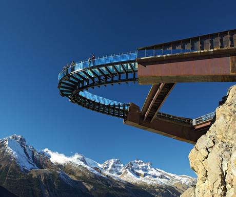 luxurytravel's tweet photo. 7 epic activities you can do in the Rockies  http://t.co/xIw9cY0EqB http://t.co/kXlmYCnmTw