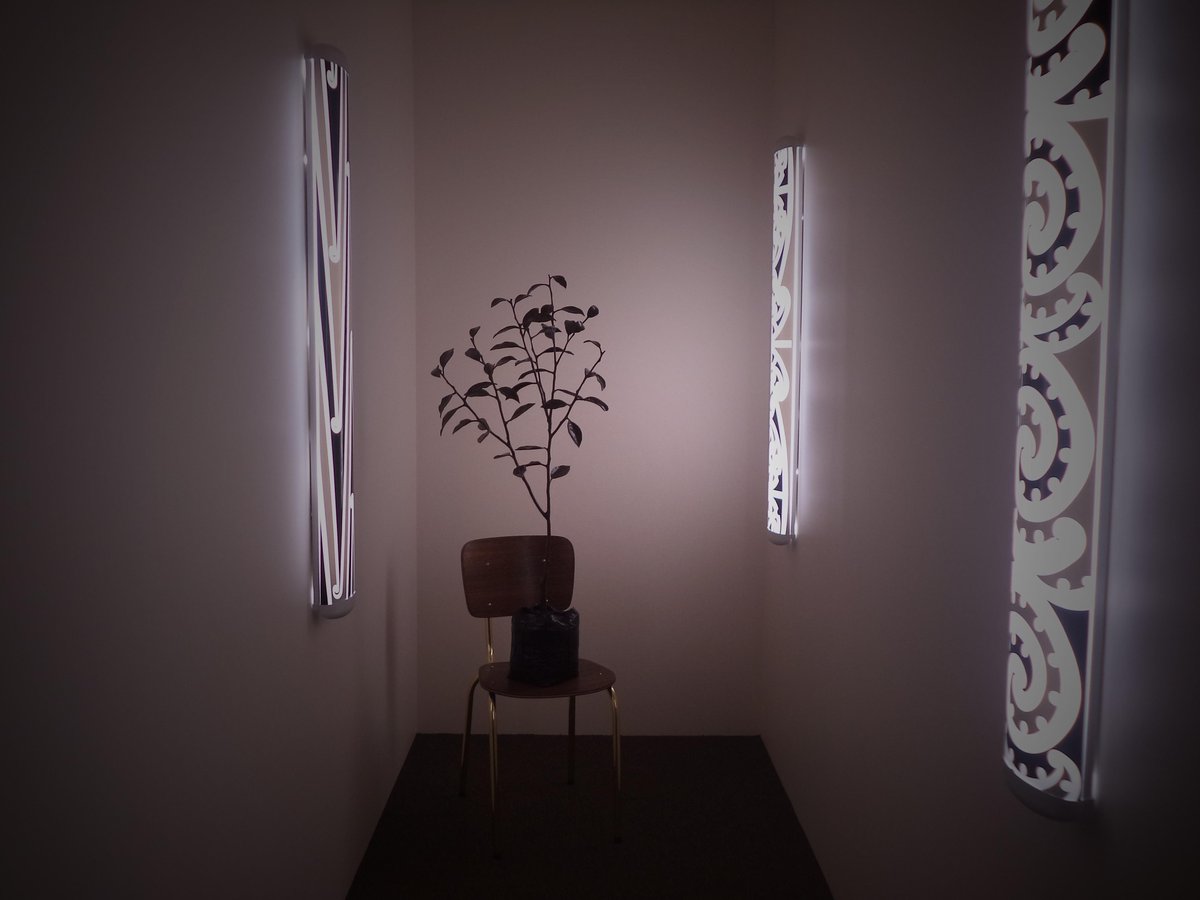 AwkwardPhotoing's tweet image. ~Light up your world~