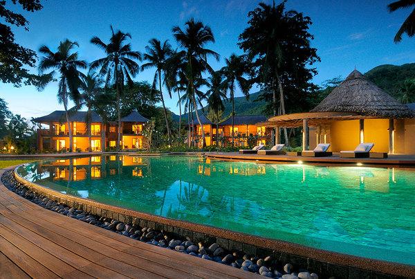 984inthemorning's tweet photo. Let us know which holiday destination you'd love to fly to with @emirates. Include the hashtag #FlyEmiratesKE http://t.co/UgO5GGoiEZ