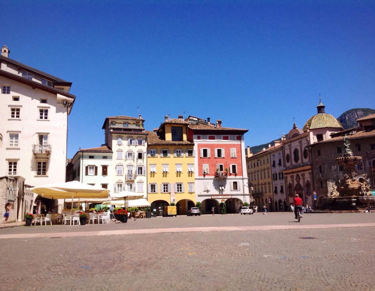 Jordan_Hostel's tweet photo. Outdoor Activities in Trento, Italy http://t.co/WbGDKYjGpD

#Trento #Italy #Europe #budget #travel #explore #castle http://t.co/lf7hdP06uv