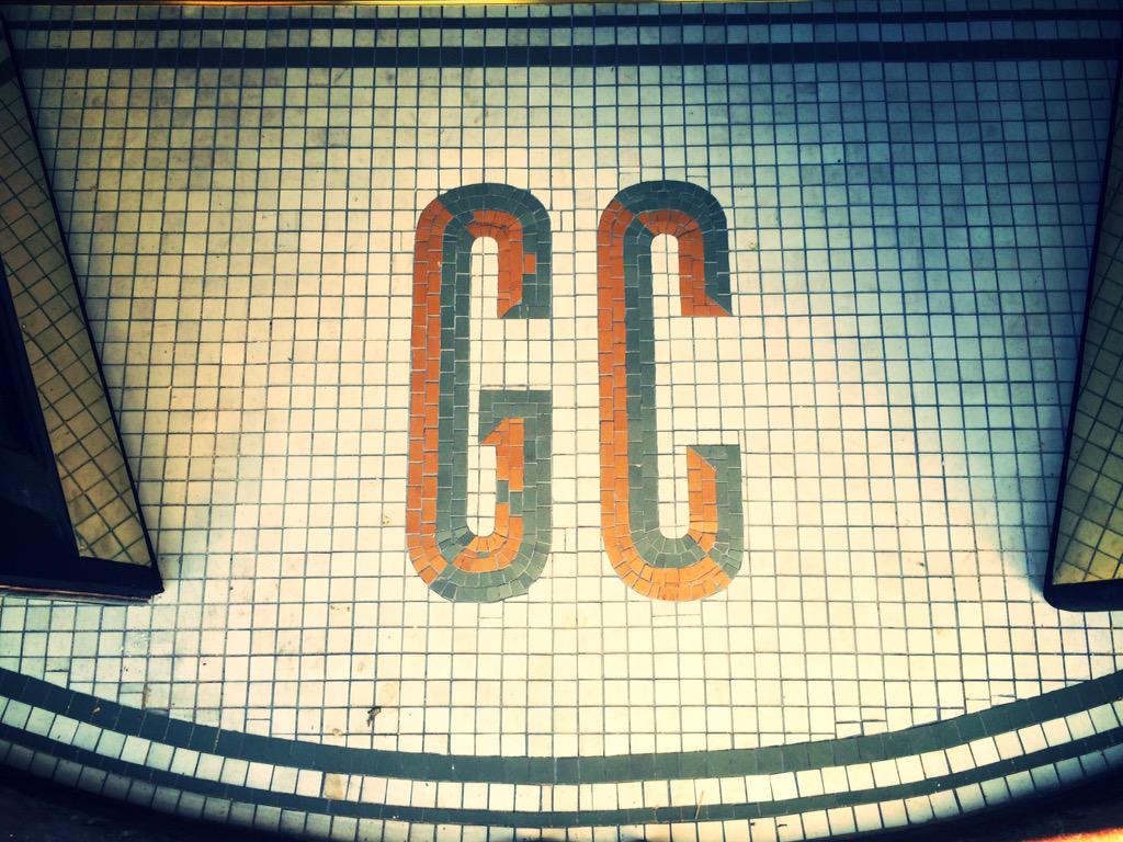 GrandCentralBN1's tweet photo. The doors are officially open! #BrightonsNewestPub #ComeAndPeek http://t.co/BJyLmiTjDA