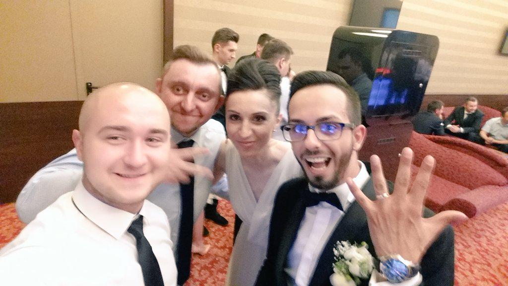 andrei_mihoc's tweet photo. Best wedding ever!!! http://t.co/3e0zzfnXep