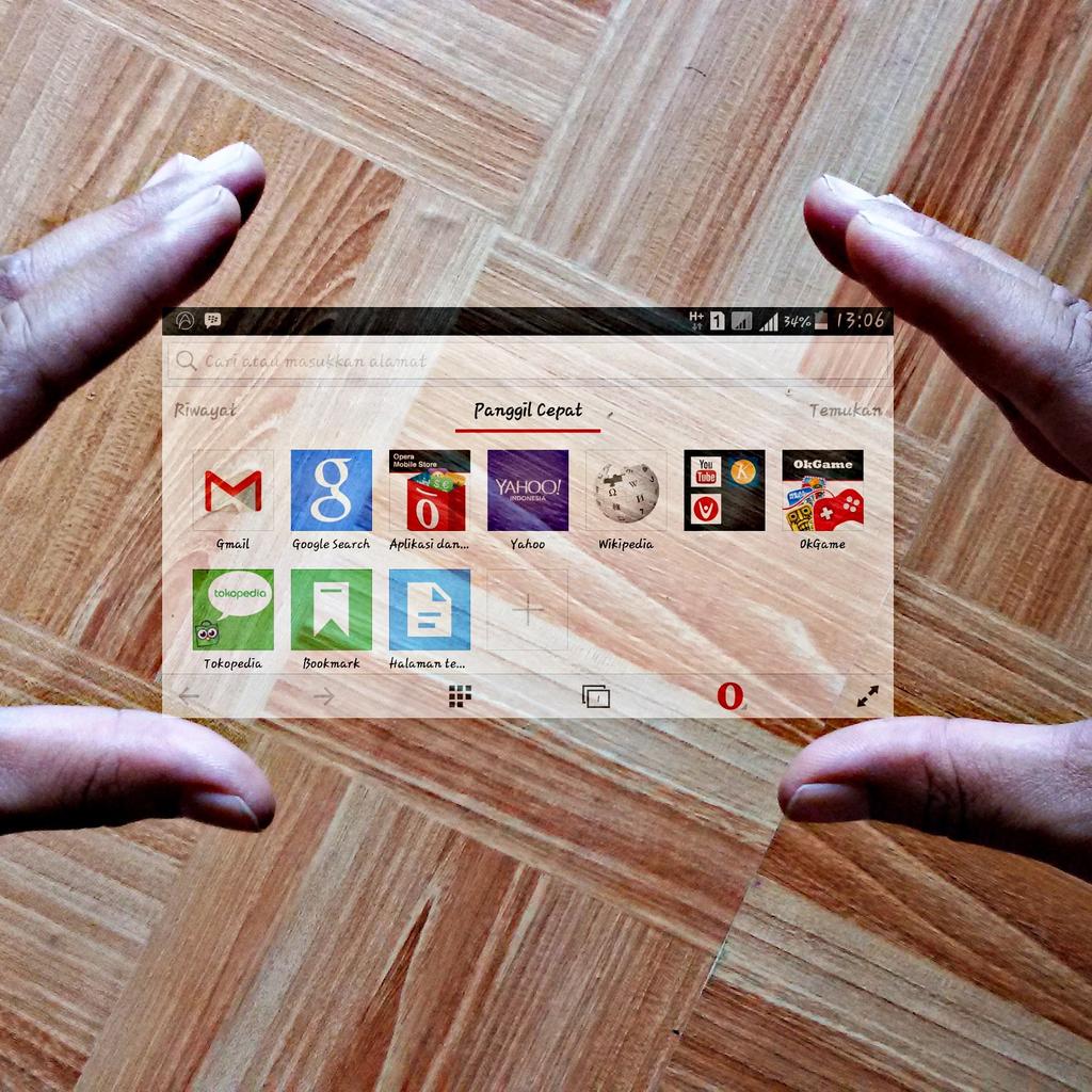 KaisarJuan's tweet image. Beli Hp di toko pak Bari
Bawa tas sambil lari
Mau hati senang sepanjang hari
Pakai @opera_id setiap hari
#OperaInHand