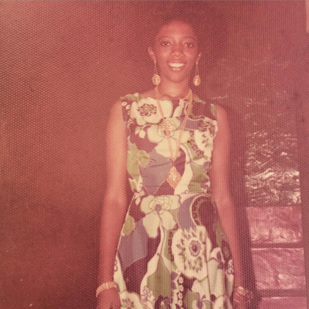tolagbedotcom's tweet photo. My #bestgirl at 21 and now... "Orisa bi Iya ko si" #MamaSol http://t.co/oQUA7Yz4HW
