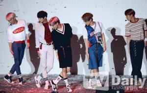 Arabflamers's tweet photo. 150528 شايني في حدث سامسونغ http://t.co/pyJUtHhkDF