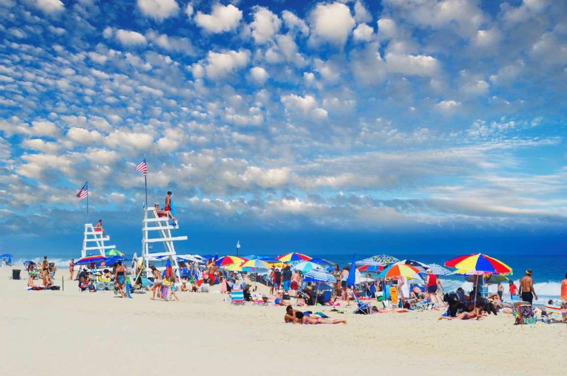 Good morning Thursday...
Have fun you all today..there only one life to live!!
Summer Time is here! #paisara