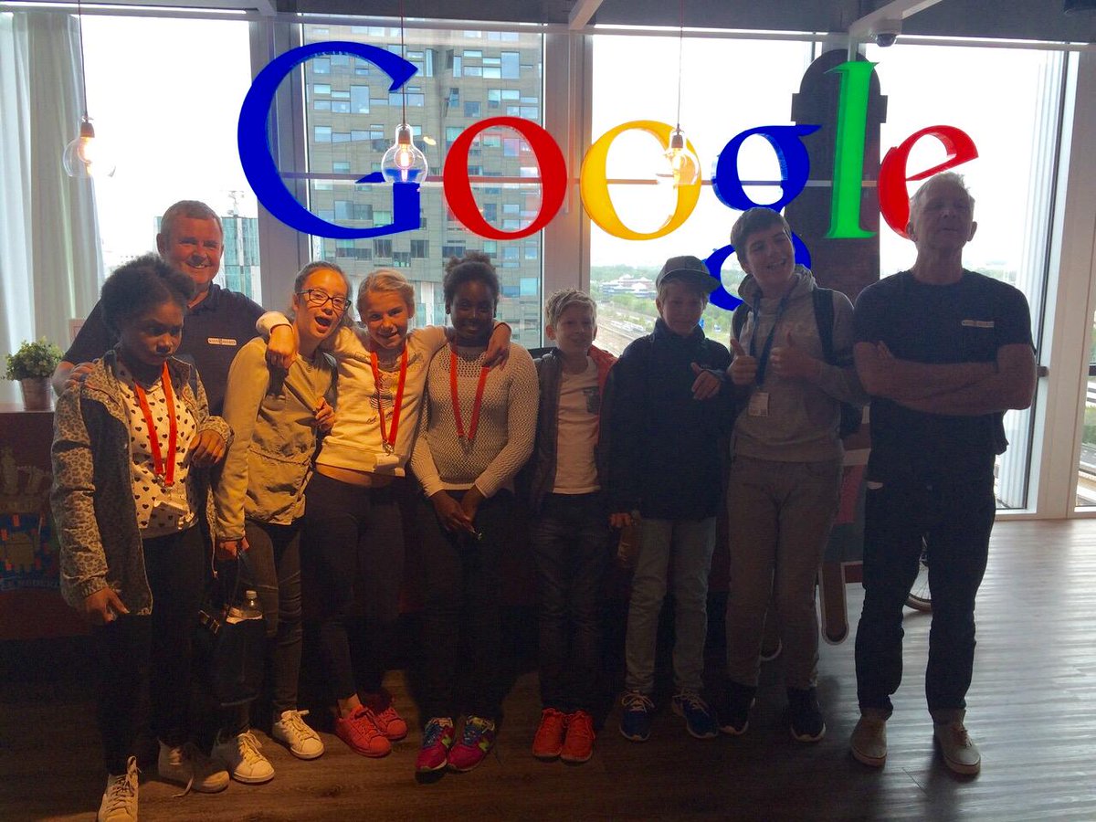 Een kijkje achter de schermen bij <a href="/google/">Google</a>! 8 leerlingen van <a href="/Schreuderschool/">Basisschool Schreuder</a> maakten het mee! <a href="/KlusHeeren/">KlusHeeren</a> <a href="/MNPWR/">Basti</a>