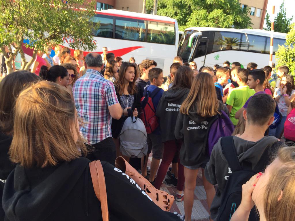 IESlacimurgaCI's tweet photo. Tras una semana inolvidable, hemos despedido a nuestros compañeros franceses del intercambio. Bon voyage! http://t.co/wQEL1E4DQR