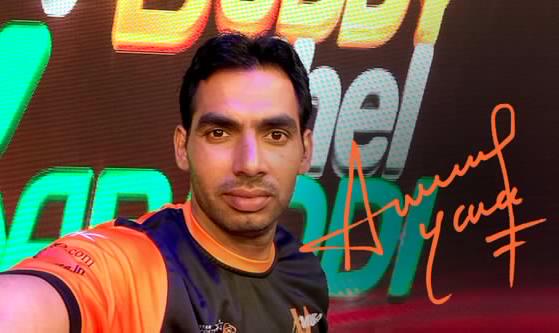 imsanjai10's tweet photo. A selfie of @U_Mumba's #Anup_Kumar at @ProKabaddi season2 set. #KhelKabaddi @StarSportsIndia http://t.co/l7ZbvFLwFT