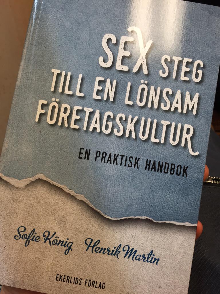 JBogardh's tweet photo. Ser fram emot intressant läsning och massor av inspiration. @StardustCons #bokrelease http://t.co/dAXF1mqAxC