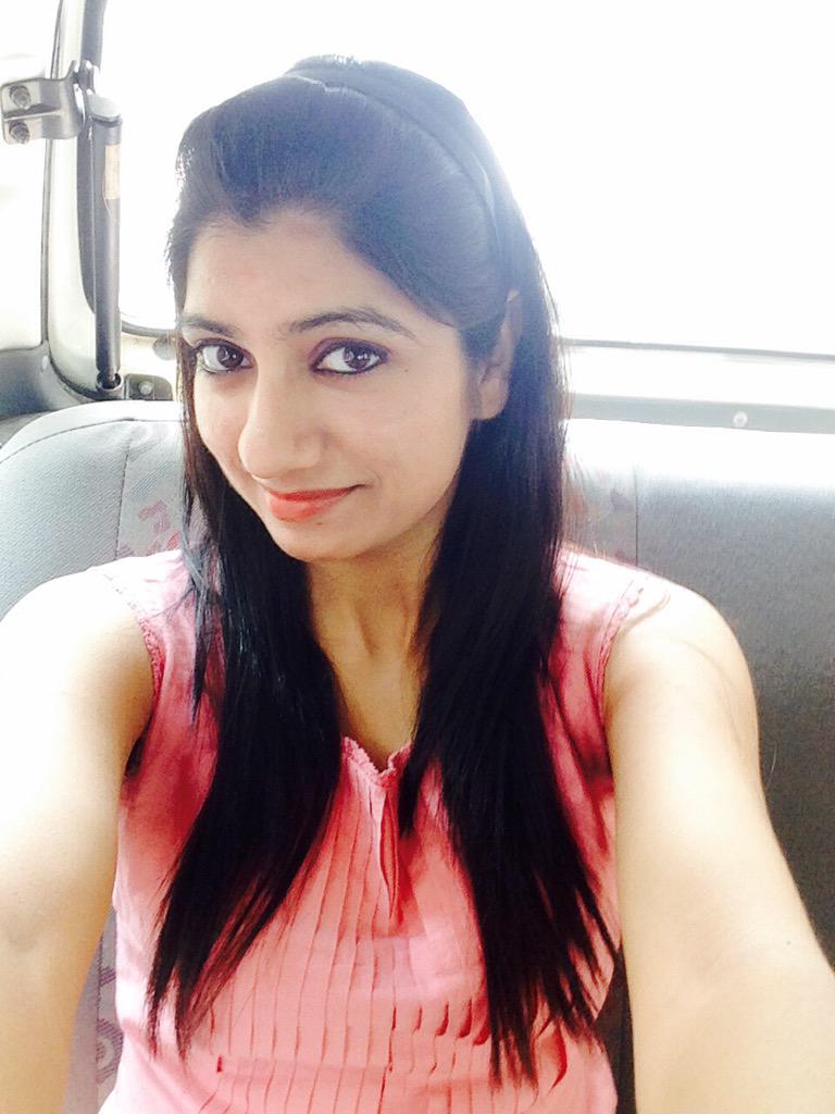 sshikha_ch's tweet image. @myntra  #HashtagForMe  #SelfieQueen