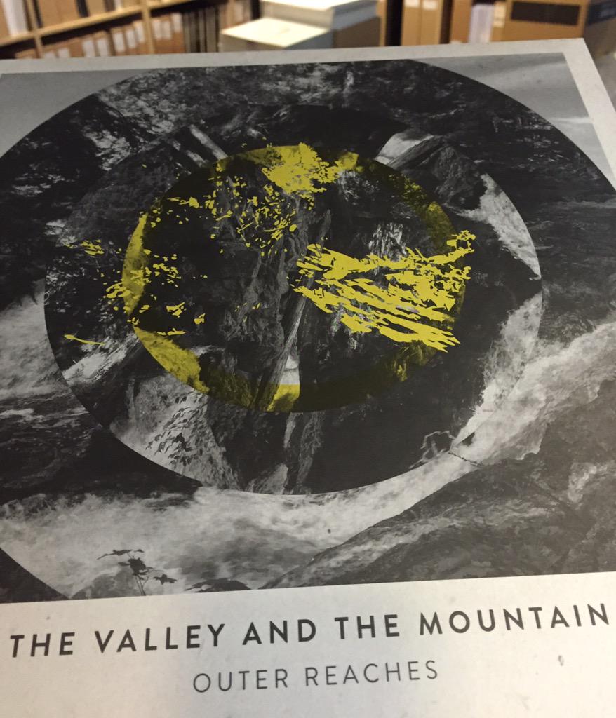 CloneDistri's tweet photo. Make sure that you don't miss out on the new @shipwrecstore release by #ValleyandTheMountain http://t.co/GpB7T6Yf66 http://t.co/651S4IKuCl