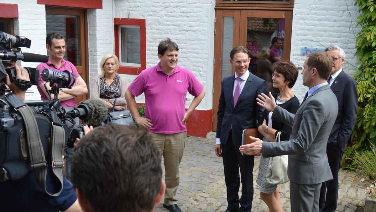 Odoo's tweet photo. .#EU commissioners visit Odoo to highlight public funding ahead of 315 billion euro plan http://t.co/MjaZlY0LbN http://t.co/GogyOr8mLo