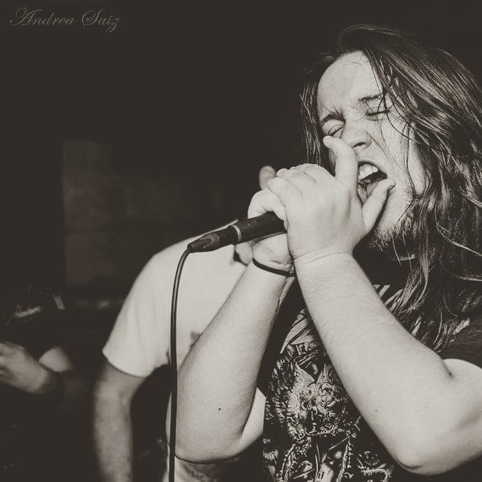 Más fotos del concierto, en este caso una de nuestro vocalista, Pablo!