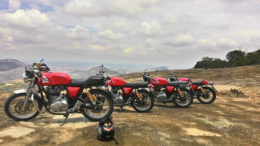 One of the best rides in recent times with Rockers Demons <a href="/royalenfield/">Royal Enfield</a>continentalgt @royalenfield  Horsley Hills.