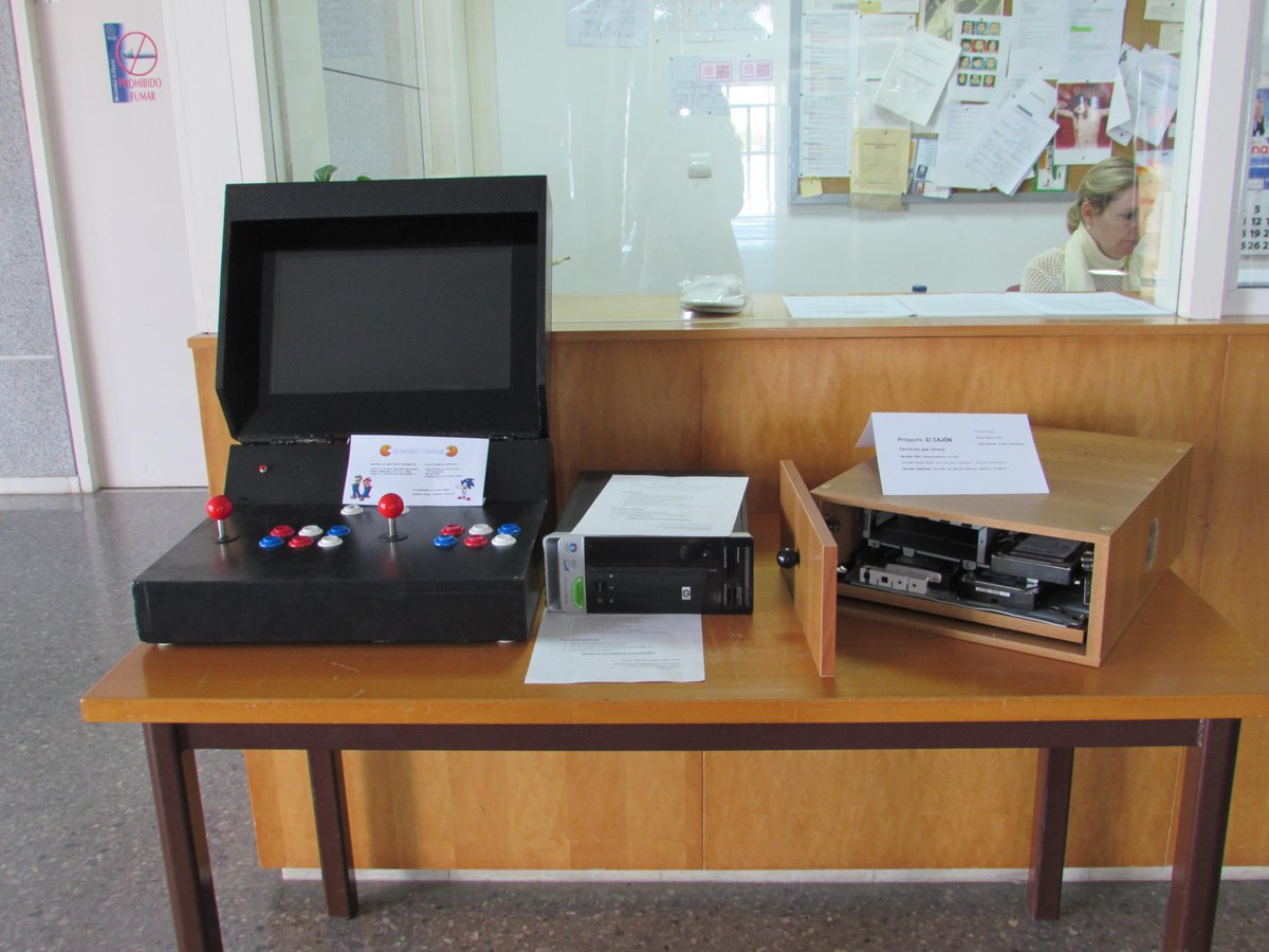 Estudiantes del Grado en Ingeniería Informática crean sus propios computadores
uhu.es/etsi/estudiant…