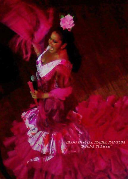 _ISABELPANTOJA's tweet photo. Ante tu arte, hay que rendirse. No hay nada que decir. Mandas tú, sólo tú. #PantojaLibertad #ReinaDelArte http://t.co/lCIUOmBqKs
