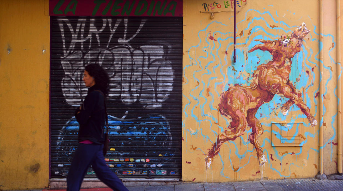 madridesalterna's tweet photo. Galería de fotos de #CALLE2015 en @elconfidencial: "Los grafiteros toman un barrio al asalto" http://t.co/TYUAnOyWOL http://t.co/4d86rkhtPf
