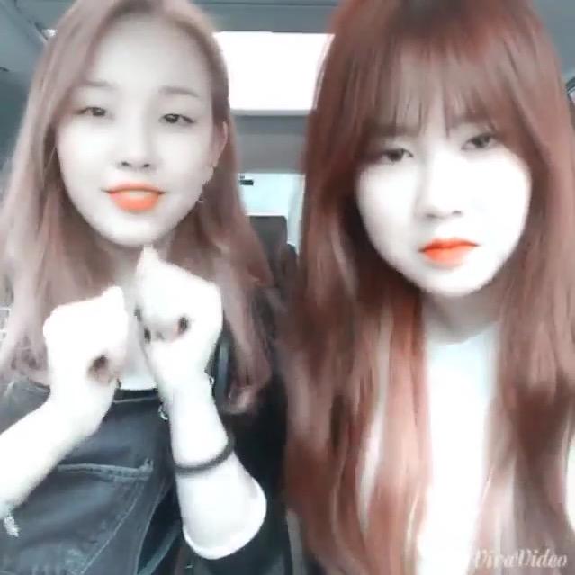 Queenj_TH's tweet photo. วันนี้สองพี่น้อง #aymin มาเป็น DJ ค่ะ มีเพลงของ BoA, BTS, Red Velvet, EXID หนุกหนานกันสองคนพี่น้อง 👭💗 http://t.co/Yof4UZhzIY