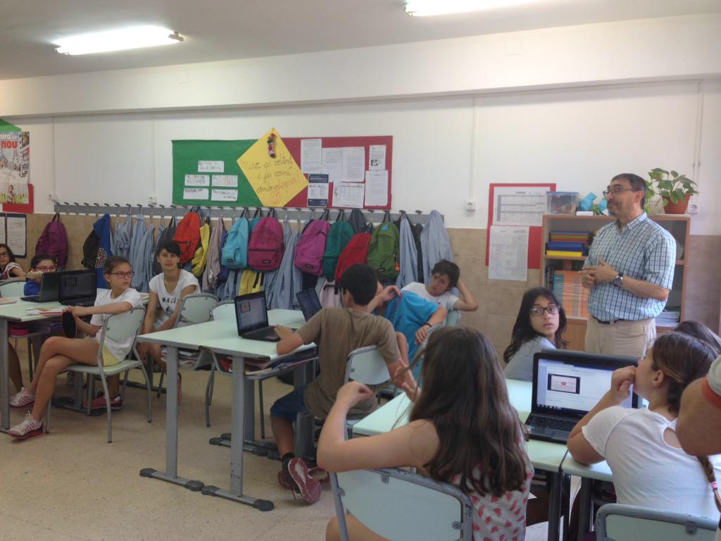 elenaojando's tweet photo. Aprenem amb Flipped Classroom a 6è de Primària @CollegiKostka @x_avila @raulberven #dmed15 #udtic2 @Blanquerna http://t.co/V0YNdowqxH
