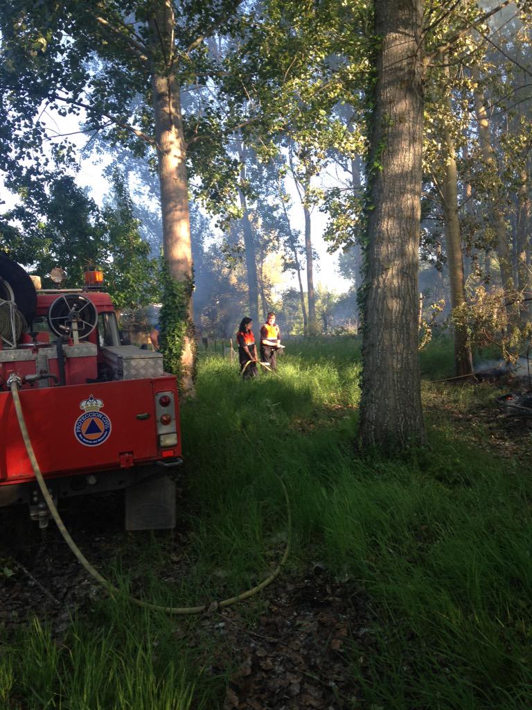 PCSanAndres's tweet photo. Dos semanas a incendio diario http://t.co/nXt1RBUqGg