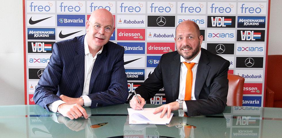 PSV en <a href="/PHC_HQ/">PHC tailored telecom & IT</a> verlengen de samenwerking. Zij verbinden zich tot 2017 als sponsor aan PSV. psv.nl/psv/nieuws/art…