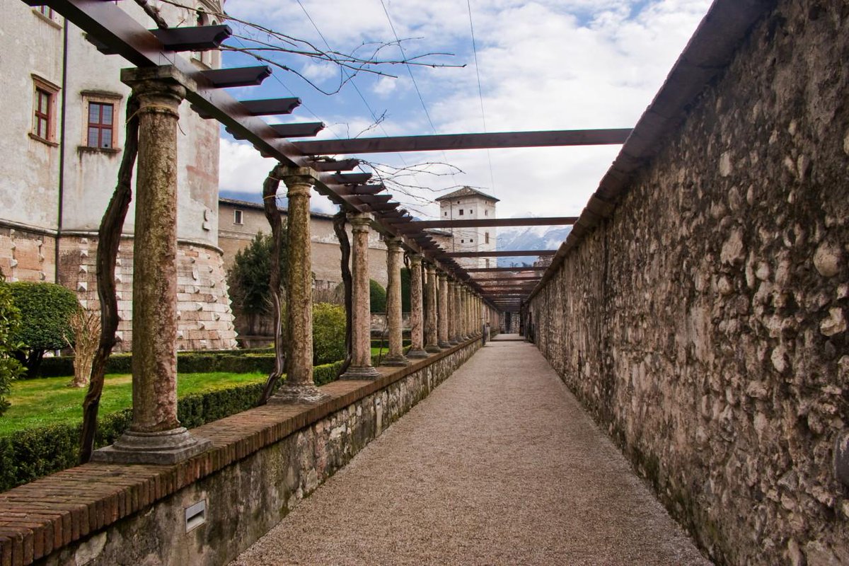 Jordan_Hostel's tweet photo. Outdoor Activities in Trento, Italy http://t.co/GlRC8lBnZ9

#Trento #Italy #Europe #budget #travel #explore #castle http://t.co/mF5G123e5S