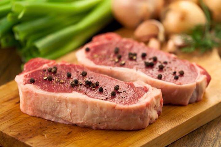 RedLionForres's tweet photo. Book for Fathers Day! June 21st is 'Steak Night' all day! 2x8oz steaks from Frasers &amp; a bottle house wine £29.99! http://t.co/c8PmqNbVDV