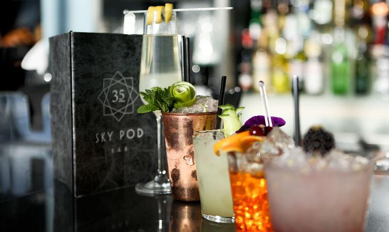 Lauramy_'s tweet photo. Our next dinner venue dolls... #SkyGarden @LauraEdwards90 @JessLGregory @HarrietBabbage @imohaskett http://t.co/jn4r3Qnrox