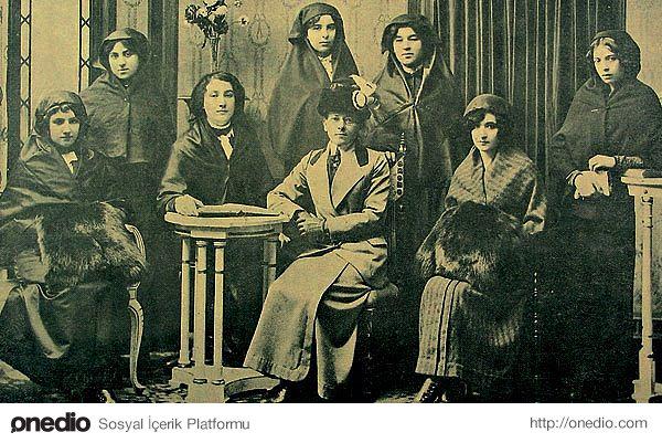 8 Maddede Osmanlı'nın İlk #Feminist Cemiyeti Teali-i Nisvan oned.io/h/515908