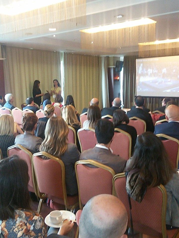 cenksan's tweet photo. #tegepödül2015 CCI ILead 2020 Liderlik gelişim programını Ezgi Kadıoğlu ve Müge Erkut sunuyor. http://t.co/Ey6tdDhtMO